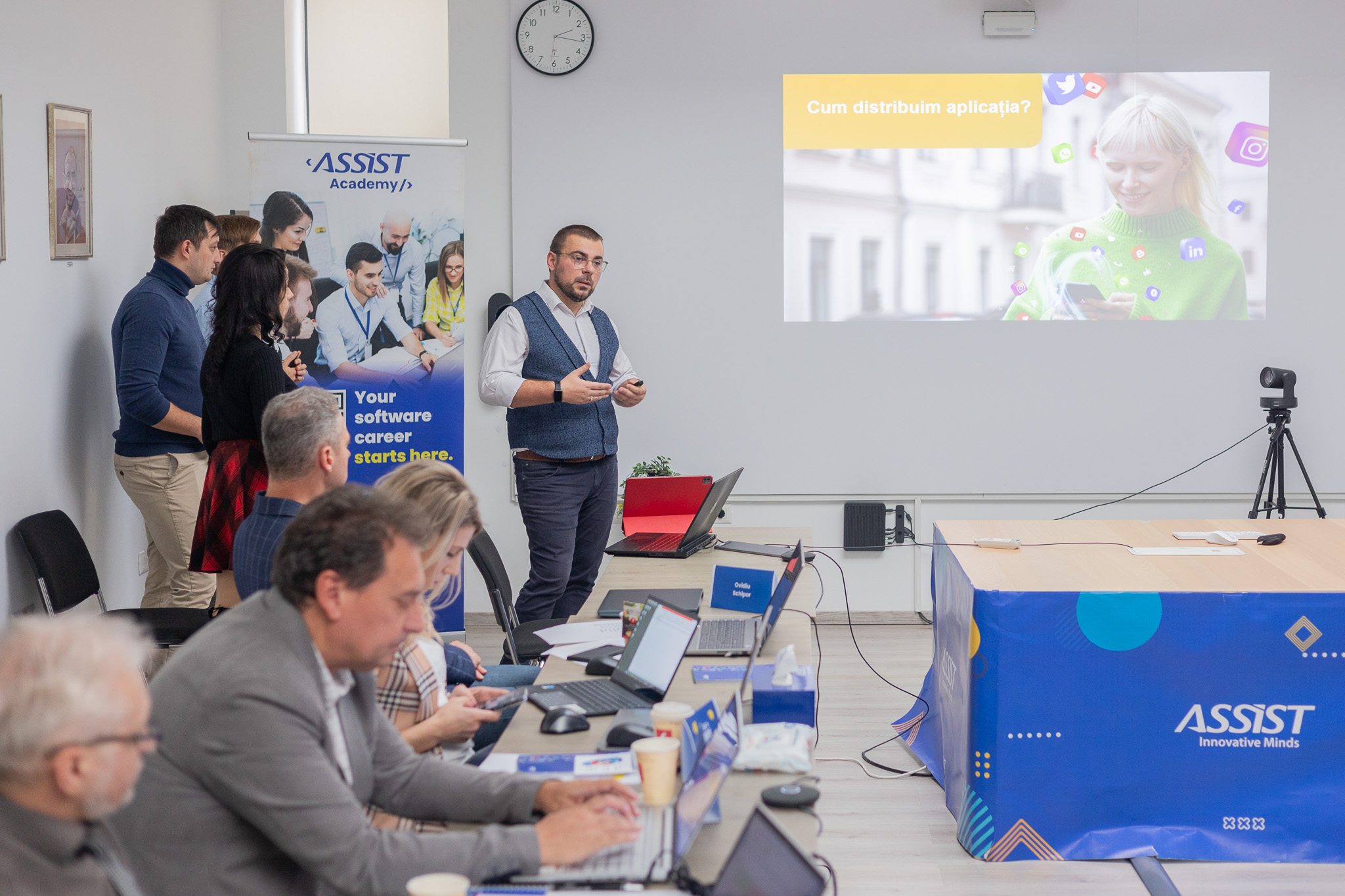 Best_Innovative_Minds_2023_Fostering_Creativity_and_Innovation_through_Collaboration_ASSIST_Software