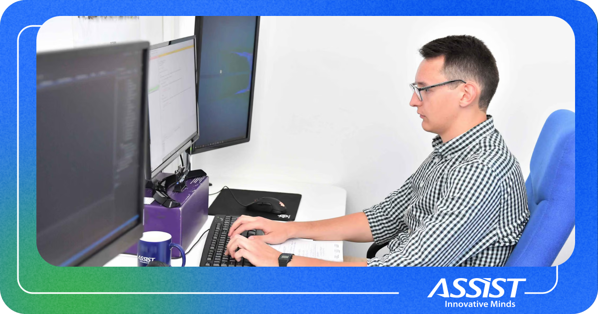 ASSIST Software employee giving general guidance about the best way of writing clean code