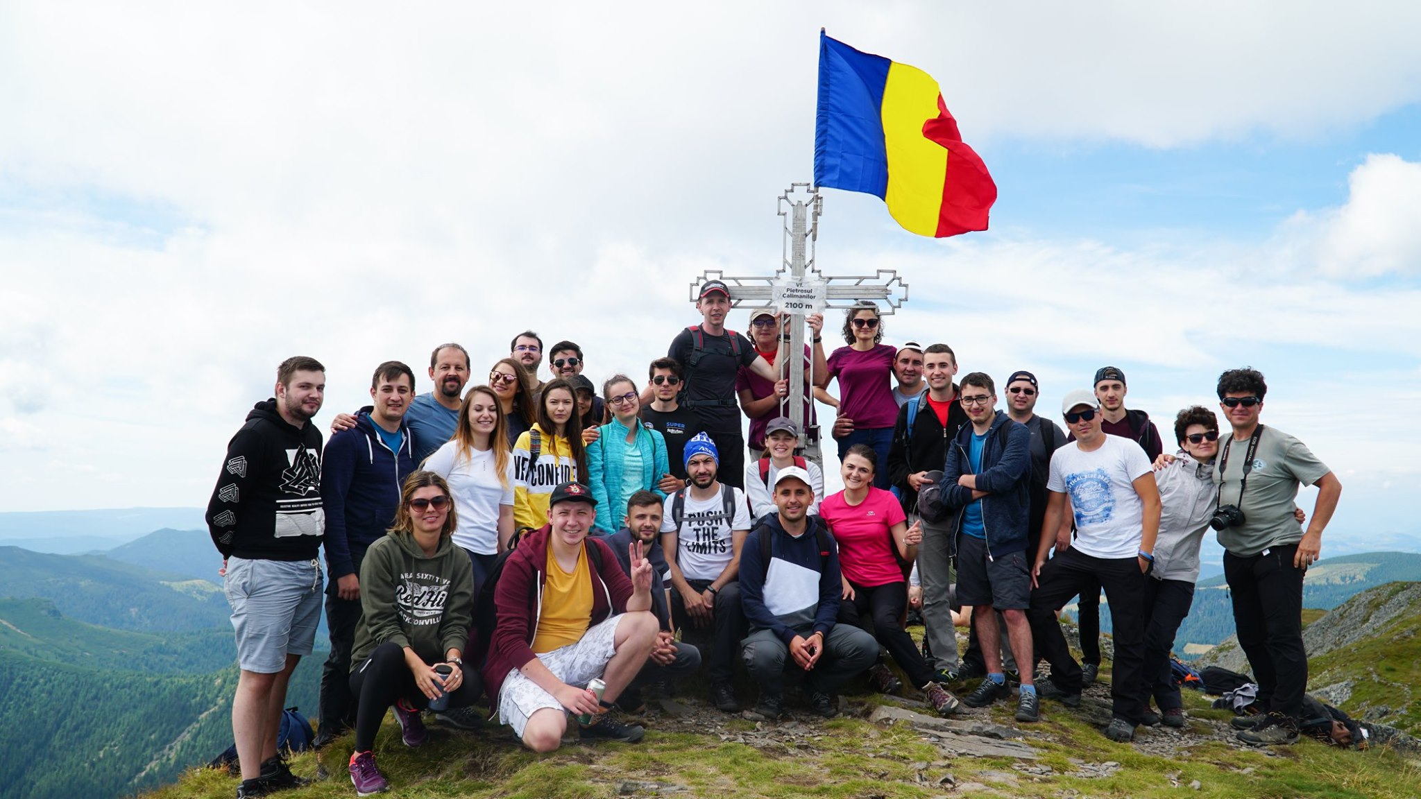 Over 100 Hikeaholics in the Călimani Mountains