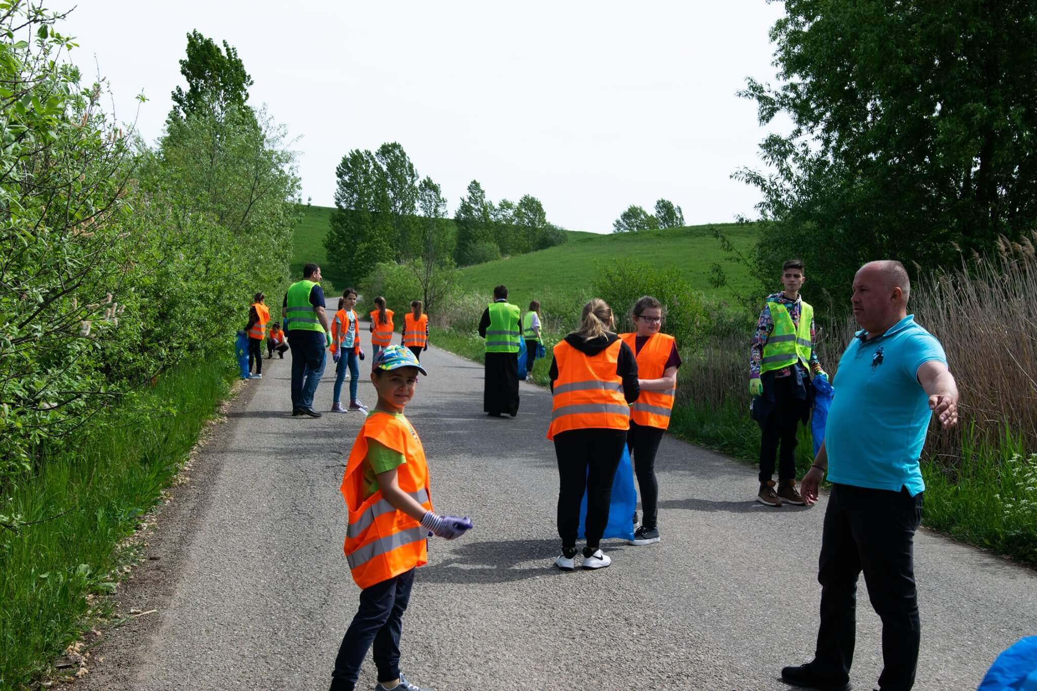 Clean up Fanete Seculare Ponoare on the road