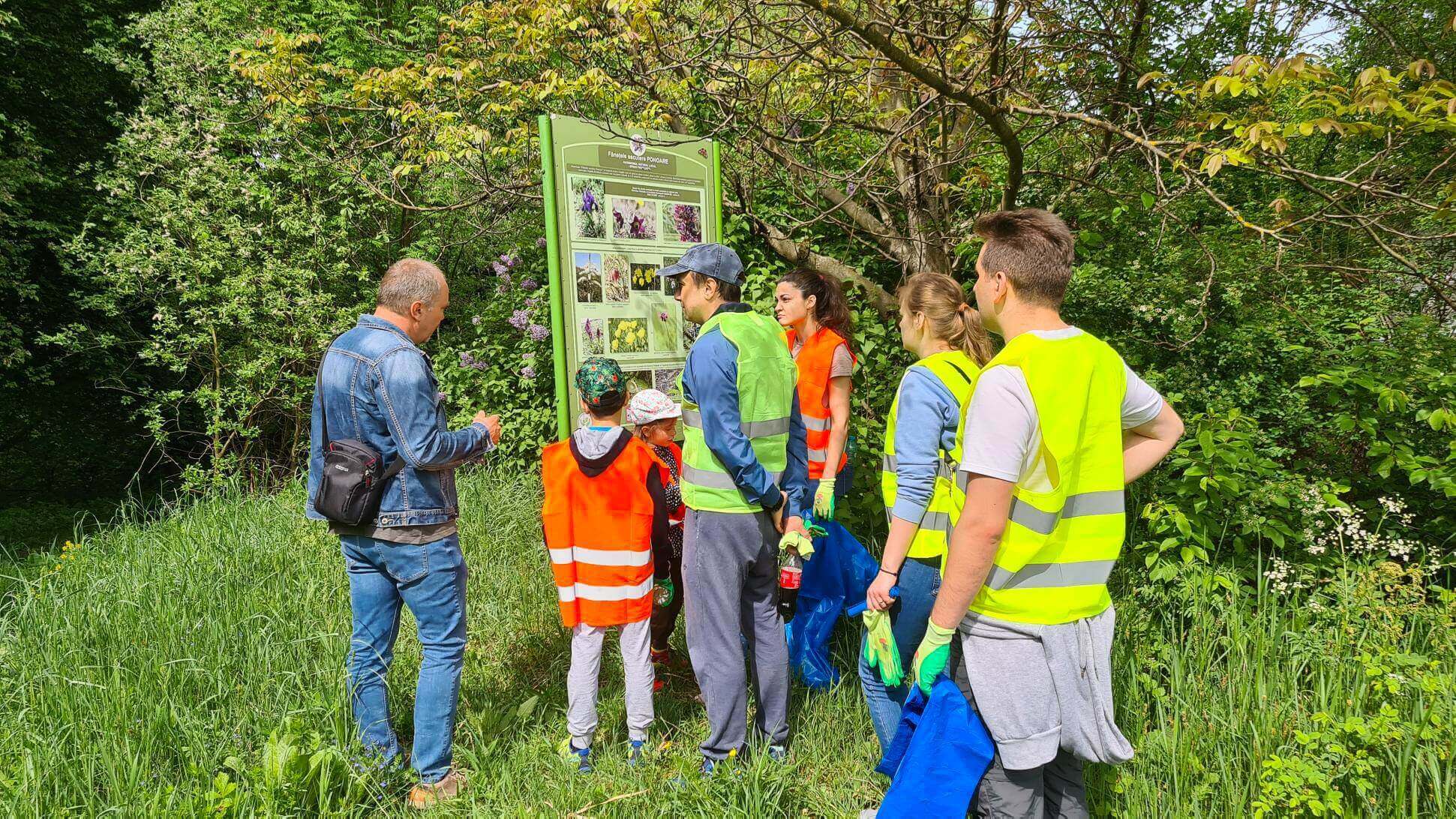 Educating Kids at Fanete Seculare Ponoare