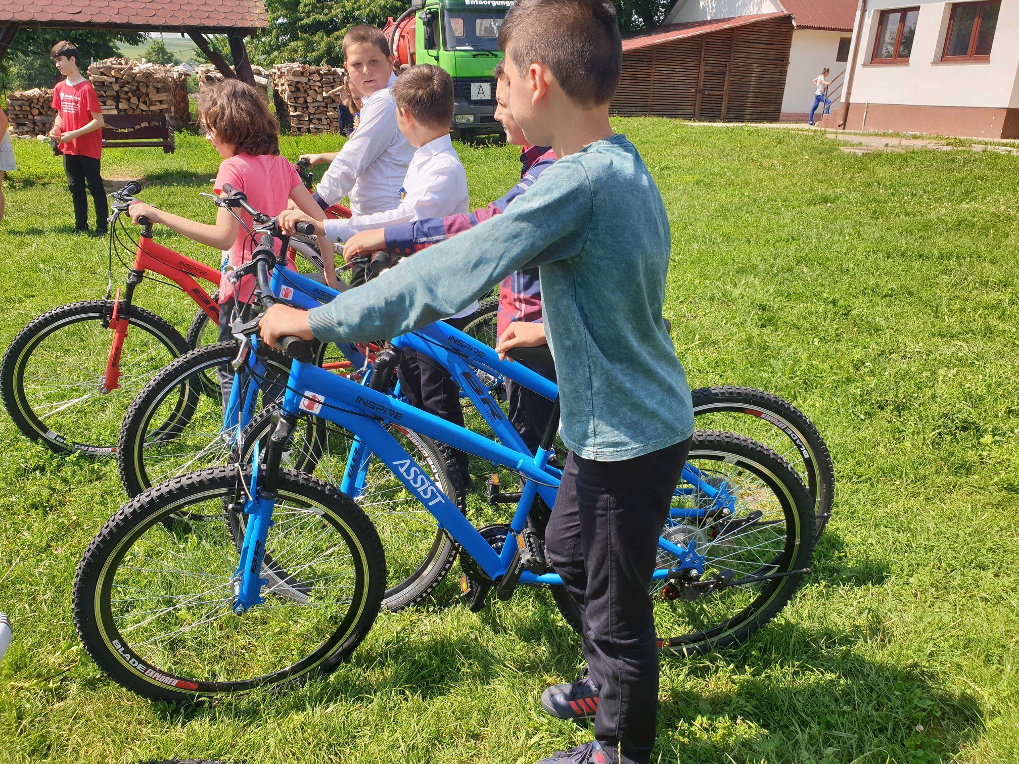 Rewarded children for doing well in school by ASSIST SOFTWARE