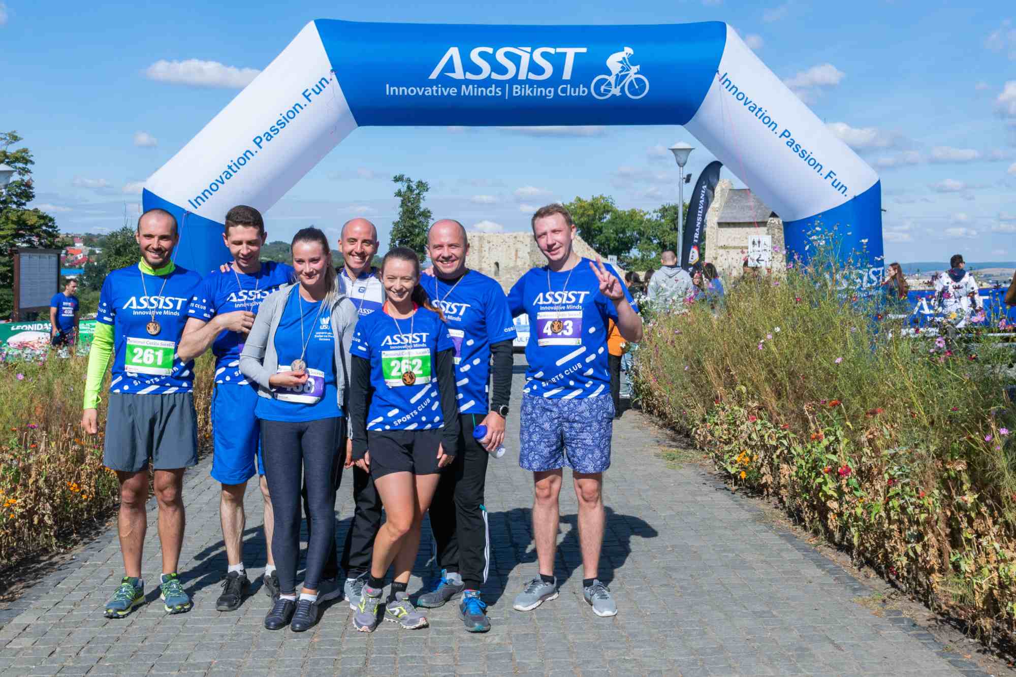 A picture with some of ASSIST Sports Club Members at Suceava Marathon