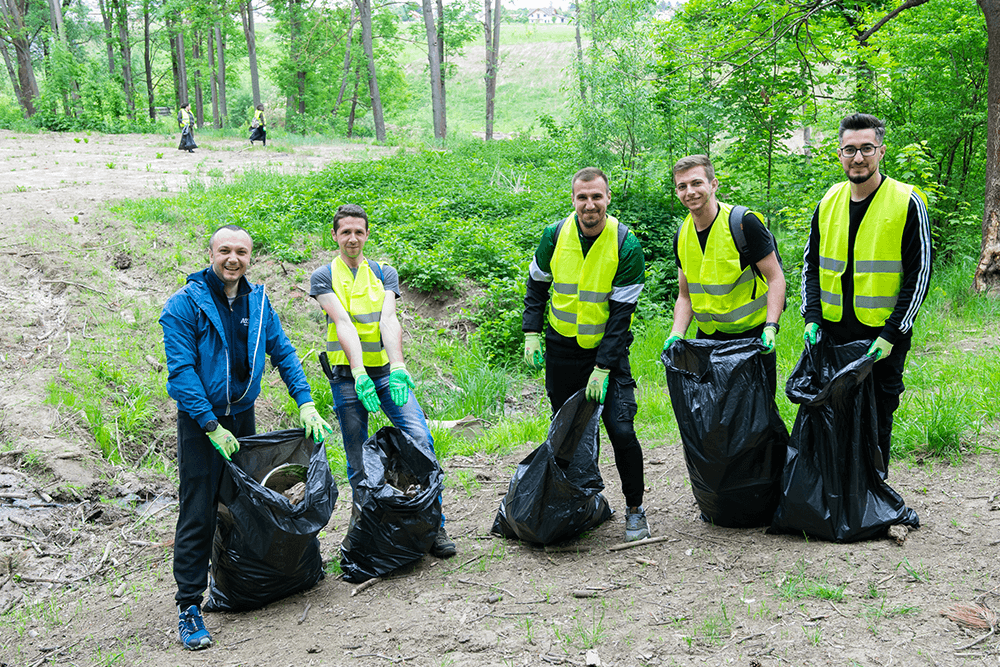 Picking up litter in Zamca Forest