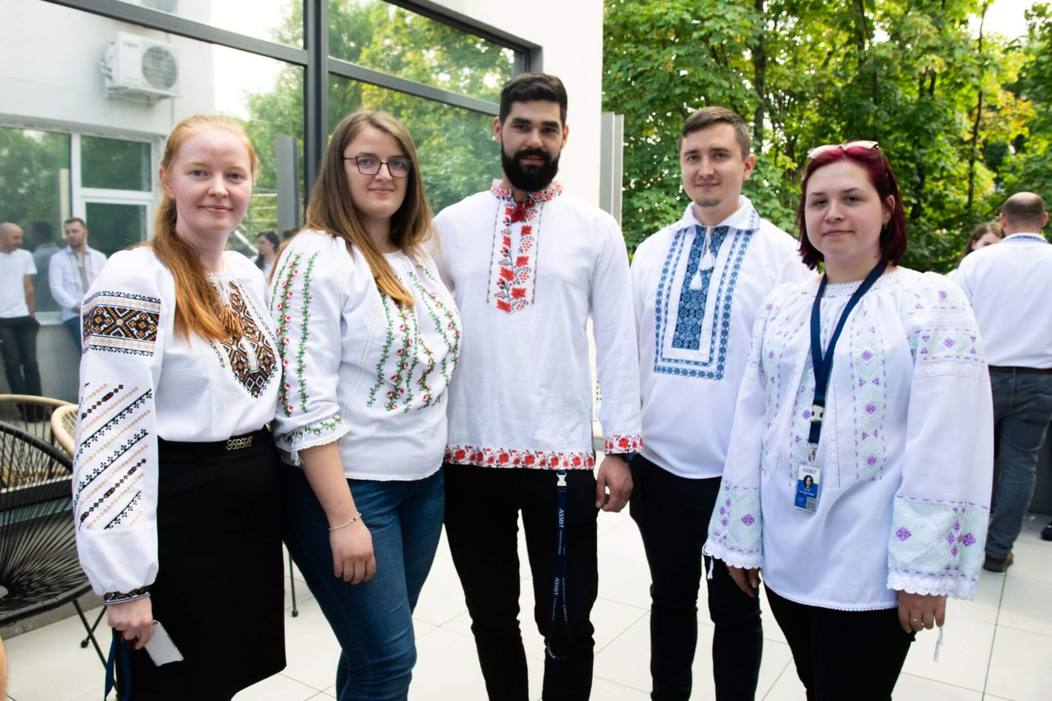 Romanian traditional wear at ASSIST